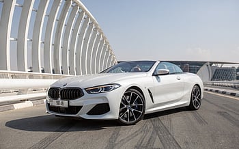 BMW 840i cabrio (Белый), 2021 для аренды в Абу-Даби