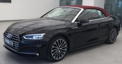 Audi A5 (Черный), 2018 для аренды в Дубай