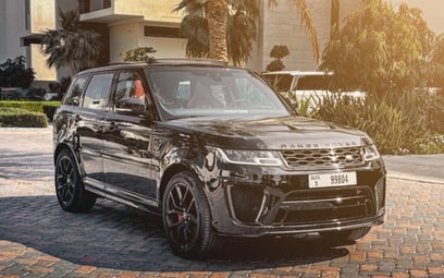 Range Rover Sport SVR (Черный), 2022 для аренды в Дубай
