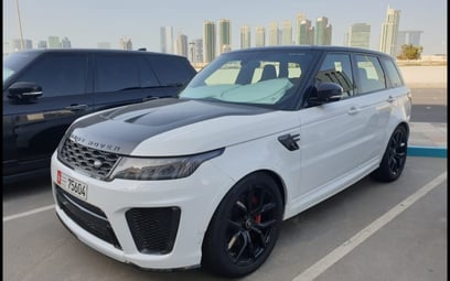 إيجار Range Rover Sport SVR (أبيض), 2020 في أبو ظبي