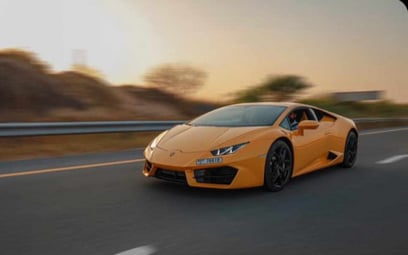 Lamborghini Huracan (Желтый), 2016 для аренды в Дубай