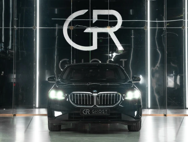 BMW 520i for rent in Dubai