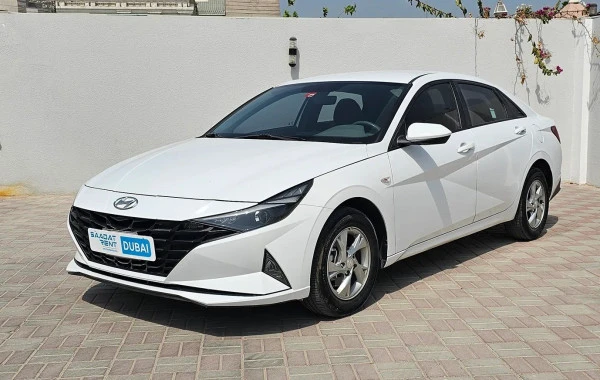 Hyundai Elantra для аренды в Дубай