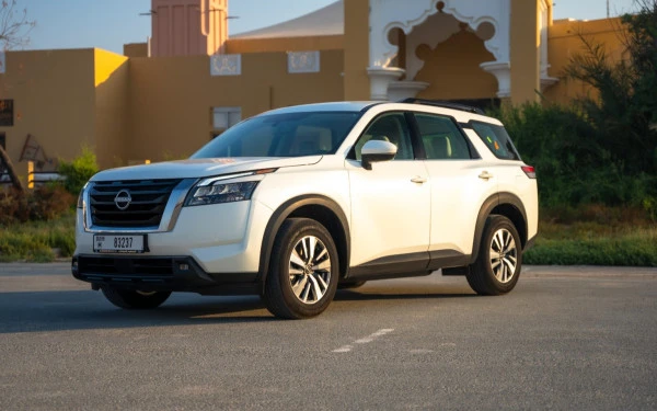 Nissan Pathfinder for rent in Ras Al Khaimah