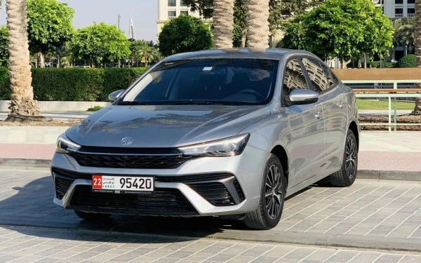 إيجار إم جي5 في الشارقة