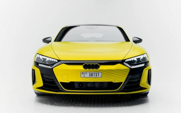 RS E-tron GT para alquiler en Dubái