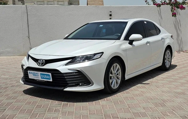 Toyota Camry para alquiler en Dubái