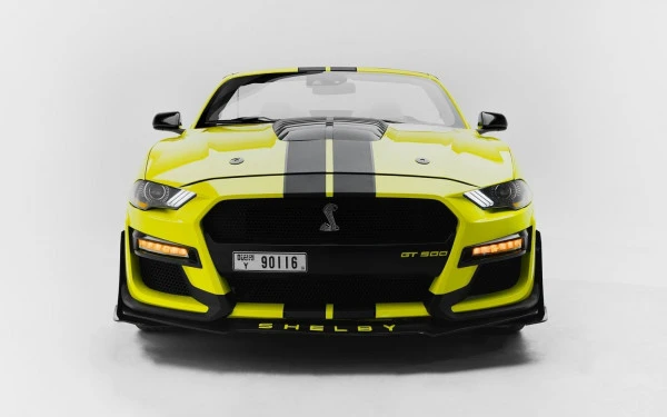 Ford Mustang para alquiler en Dubái