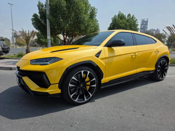 Lamborghini Urus à louer à Abu Dhabi
