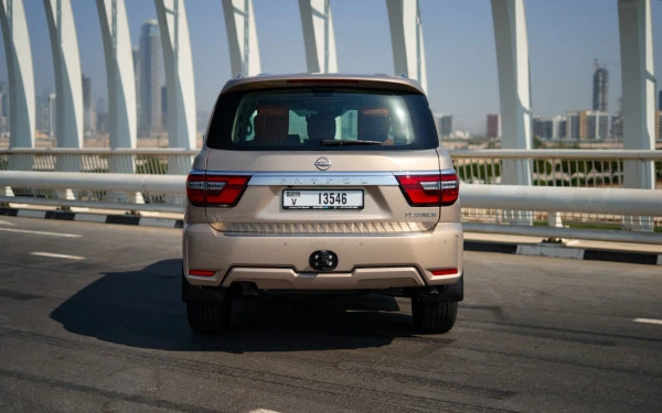 Nissan Patrol V6 (Beige), 2024