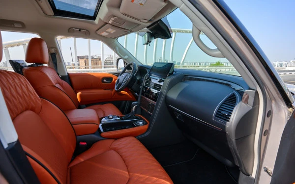 Nissan Patrol V6 (Beige), 2024
