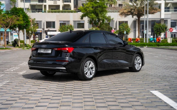 أودي A3 (أسود), 2025
