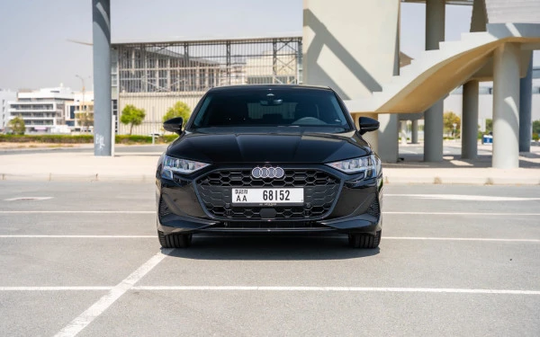 أودي A3 (أسود), 2025
