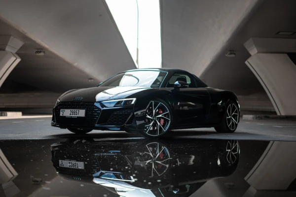 أودي R8 V10 سبايدر (أسود), 2021
