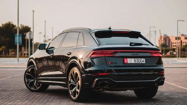 Audi RSQ8 (Black), 2021