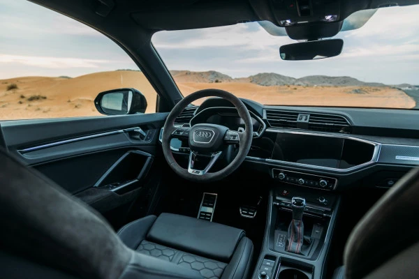 Audi RSQ3 (Black), 2023