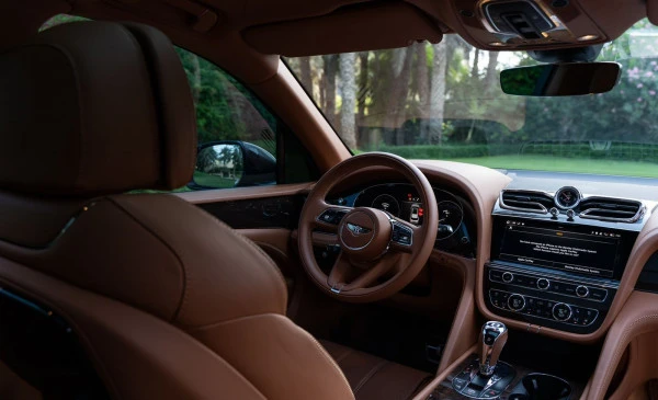 Bentley Bentayga (Schwarz), 2021