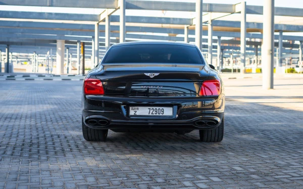 Bentley Flying Spur (Black), 2023