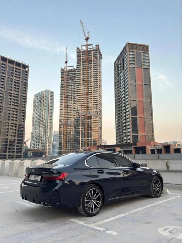 BMW 325 (Black), 2025