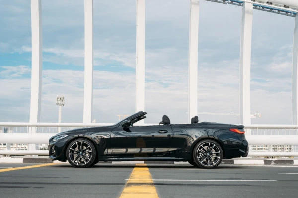 BMW 430i cabrio (Black), 2023