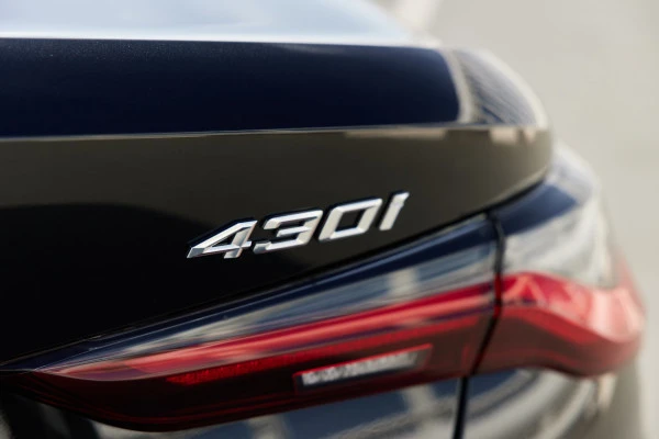 BMW 430i cabrio (Black), 2023