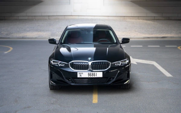BMW 318i (Black), 2025
