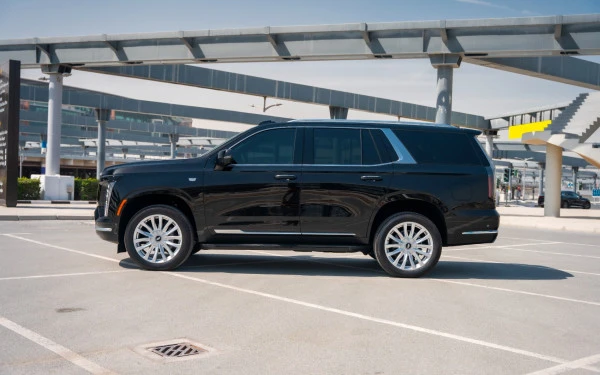 Cadillac Escalade (Nero), 2025