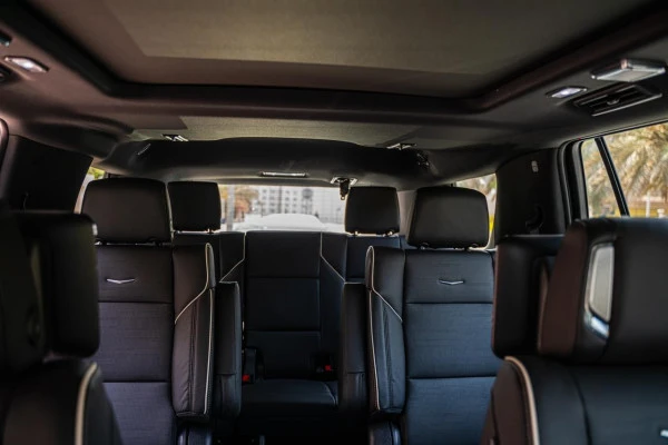 Cadillac Escalade Platinum Fully Loaded (Schwarz), 2021
