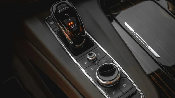 Cadillac Escalade (Nero), 2022