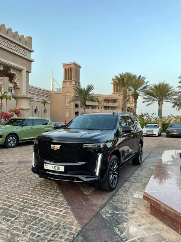 Cadillac Escalade Platinum S (Schwarz), 2021