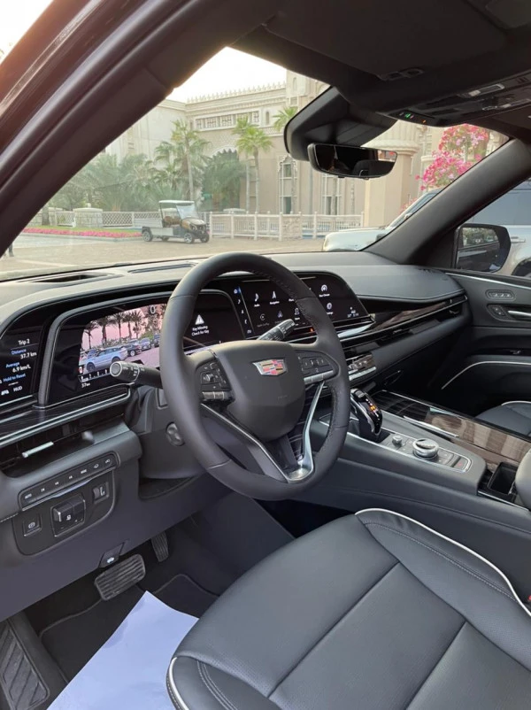 Cadillac Escalade Platinum S (Schwarz), 2021