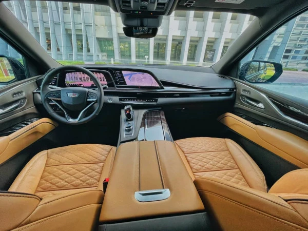 Cadillac Escalade (Nero), 2021