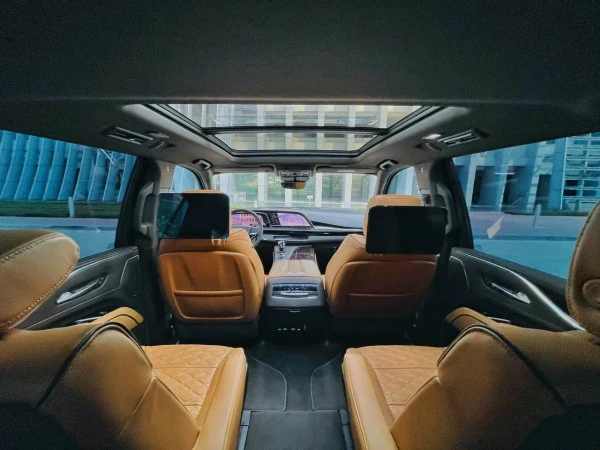 Cadillac Escalade (Nero), 2021