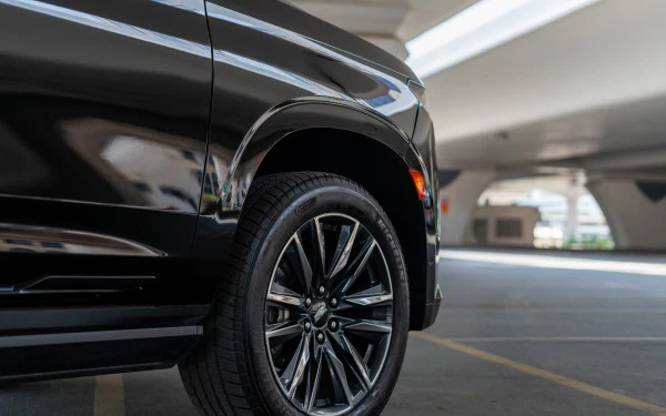Cadillac Escalade (Schwarz), 2023