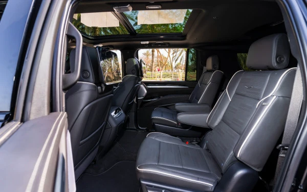Cadillac Escalade (Nero), 2025