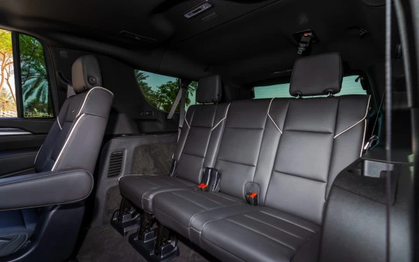 Cadillac Escalade (Nero), 2025