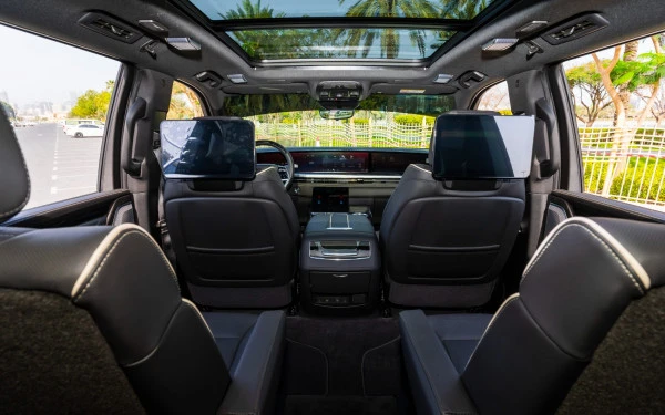 Cadillac Escalade (Nero), 2025