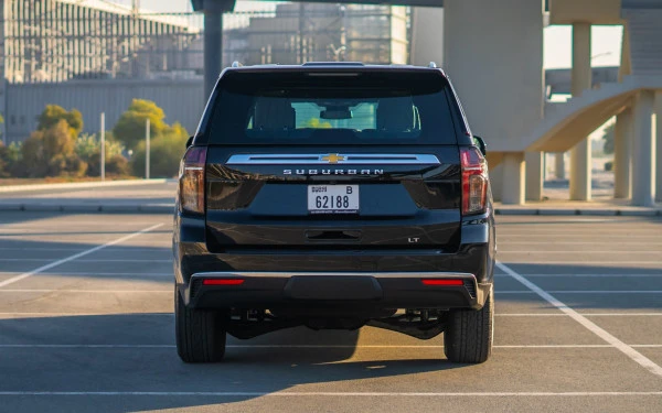 Chevrolet Suburban (Black), 2024