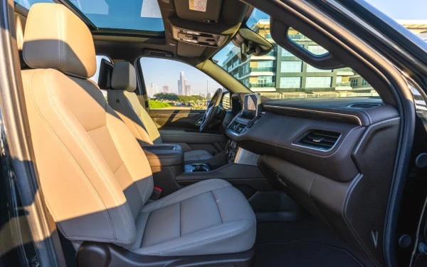 Chevrolet Suburban (Black), 2024