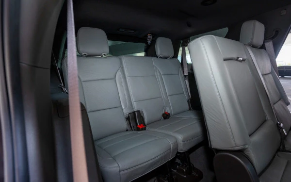 Chevrolet Tahoe (Black), 2025