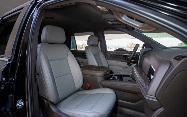 Chevrolet Tahoe (Black), 2025