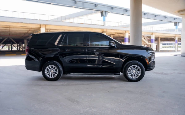 Chevrolet Tahoe (Black), 2025