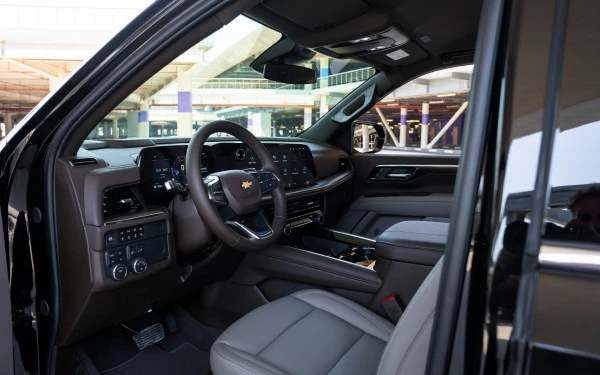 Chevrolet Tahoe (Black), 2025