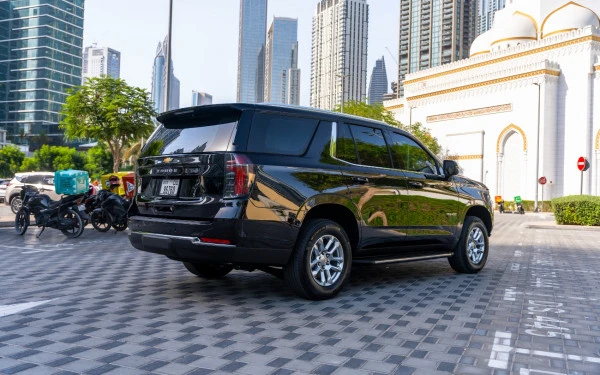 Chevrolet Tahoe (Black), 2025