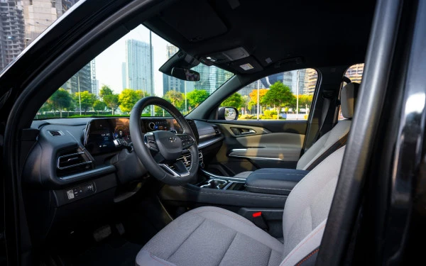 Chevrolet Traverse (Nero), 2025