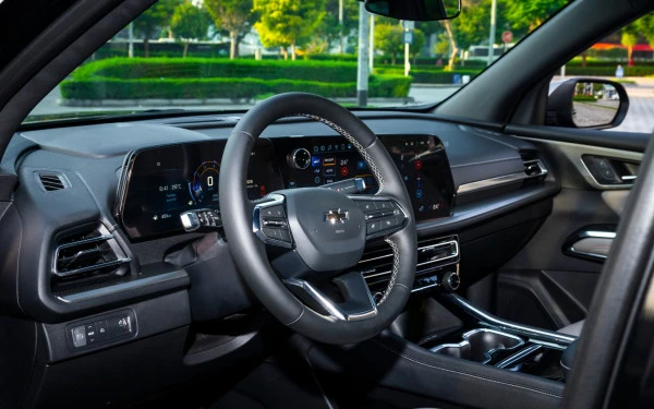 Chevrolet Traverse (Nero), 2025