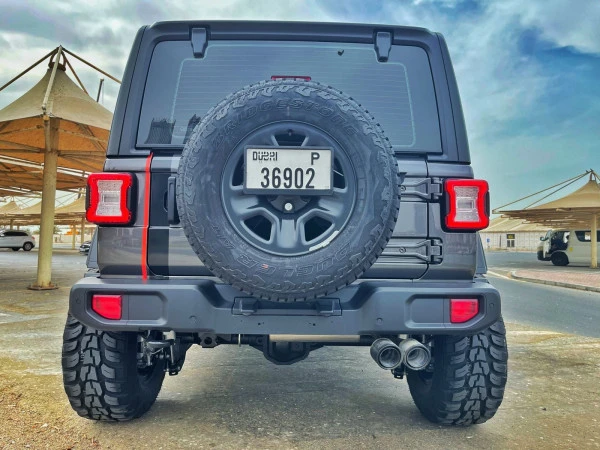 Jeep Wrangler (Schwarz), 2021
