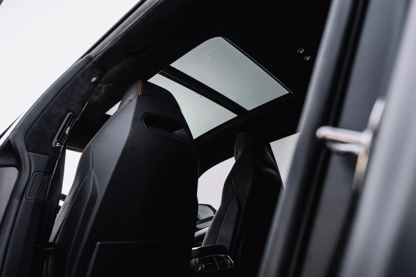 Lamborghini Urus (Schwarz), 2025
