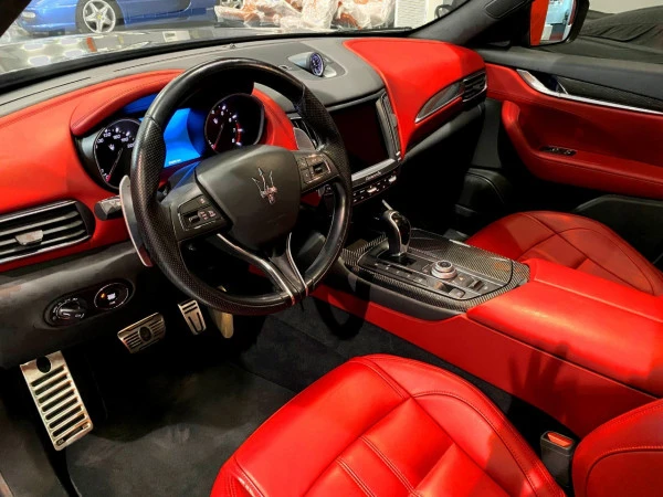 Maserati Levante (Negro), 2019