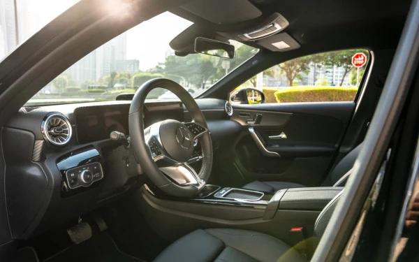 Mercedes A220 (Black), 2024